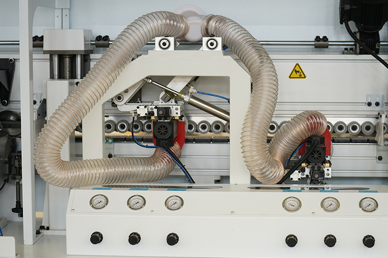 全自動封邊機(jī)